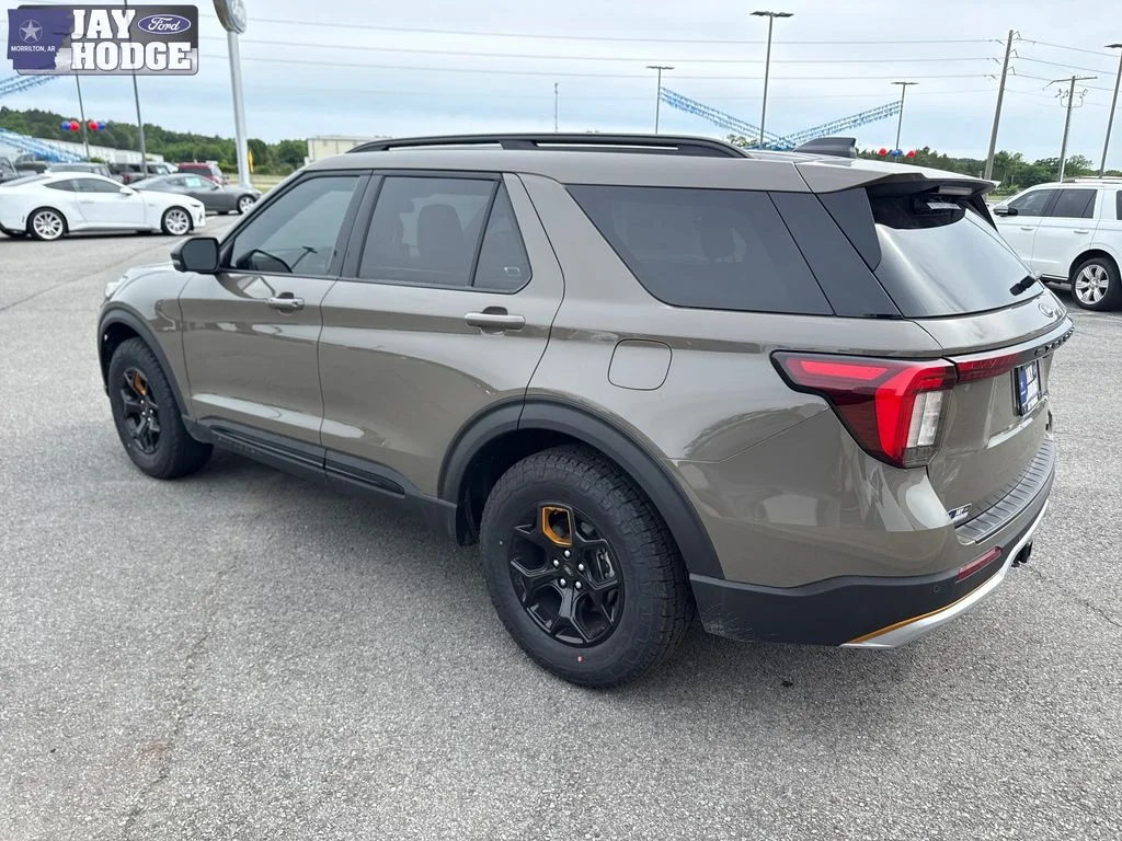 New 2026 Marsh Gray Ford Tremor® image 5