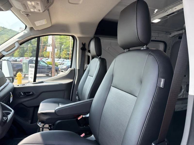 2025 Ford Transit Van Base - Photo 16