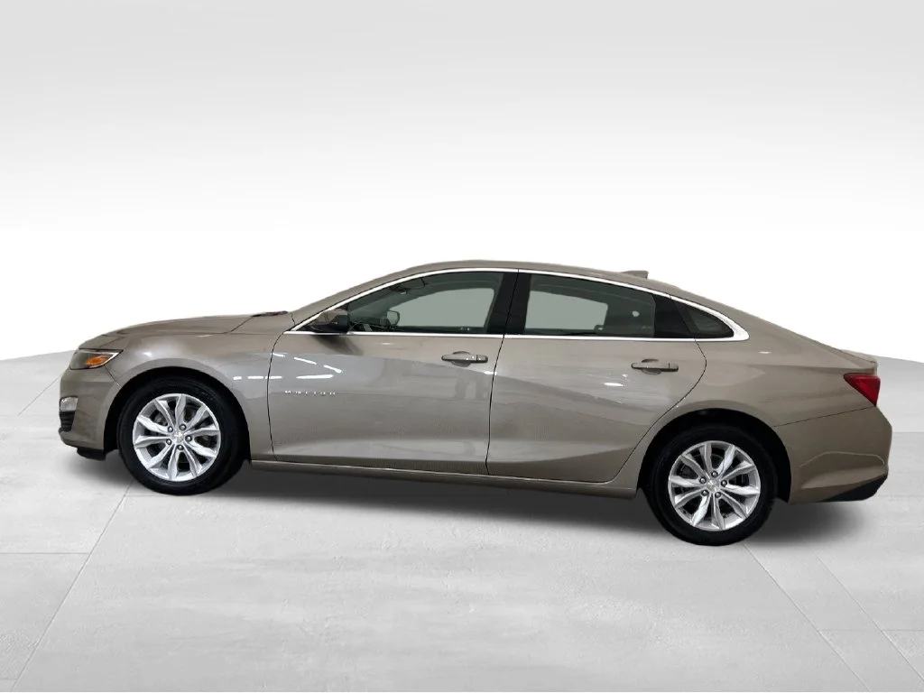 Used 2025 Gray Chevrolet LT image 2