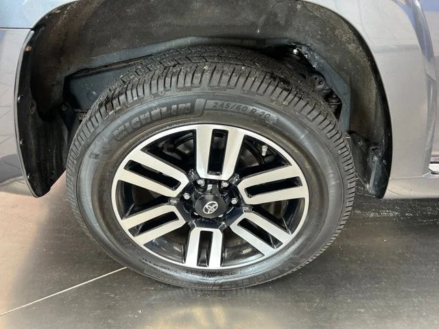 Used 2018 Gray Toyota Limited image 9