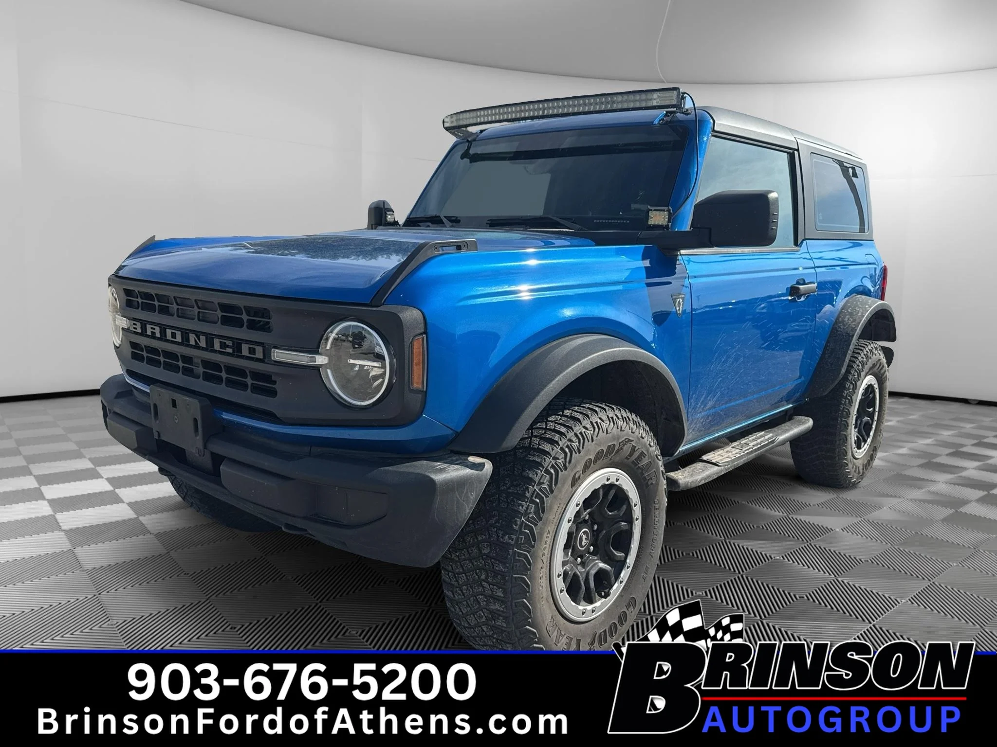 Used 2022 Velocity Blue Metallic Ford  image 1
