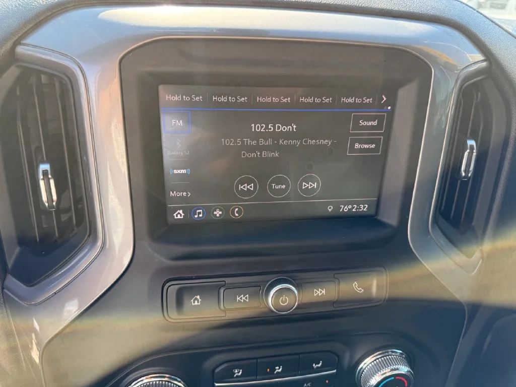 Used 2022 White GMC Pro image 12