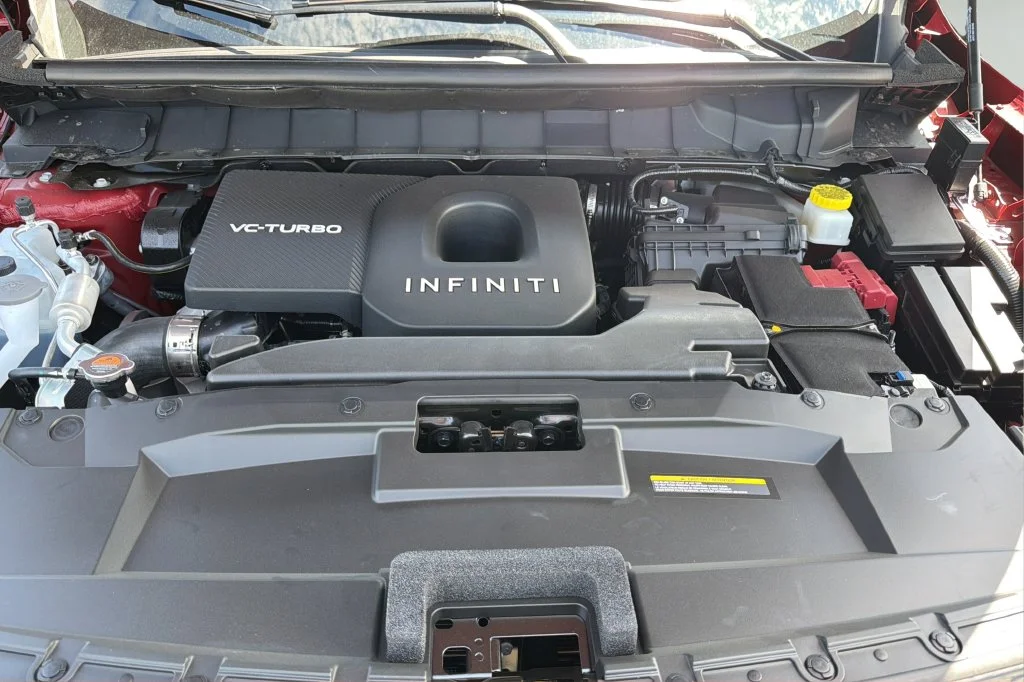 New 2027 2T SUN RED INFINITI Sport AWD image 10