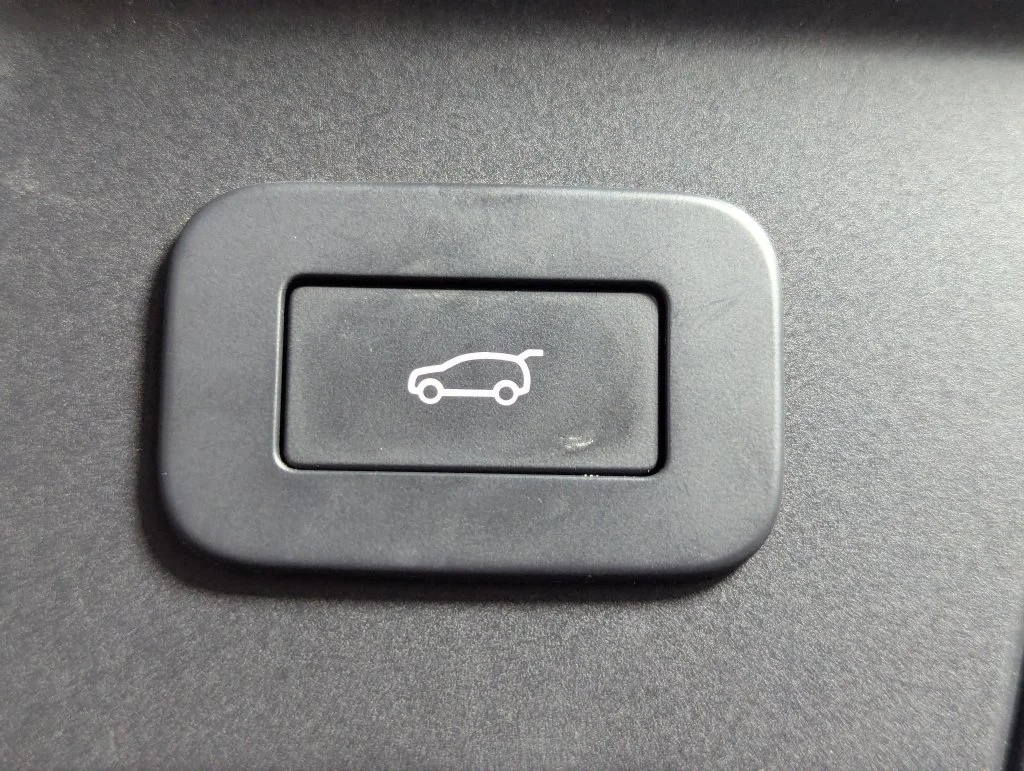 Certified Used 2025 Black Land Rover Dynamic SE image 49