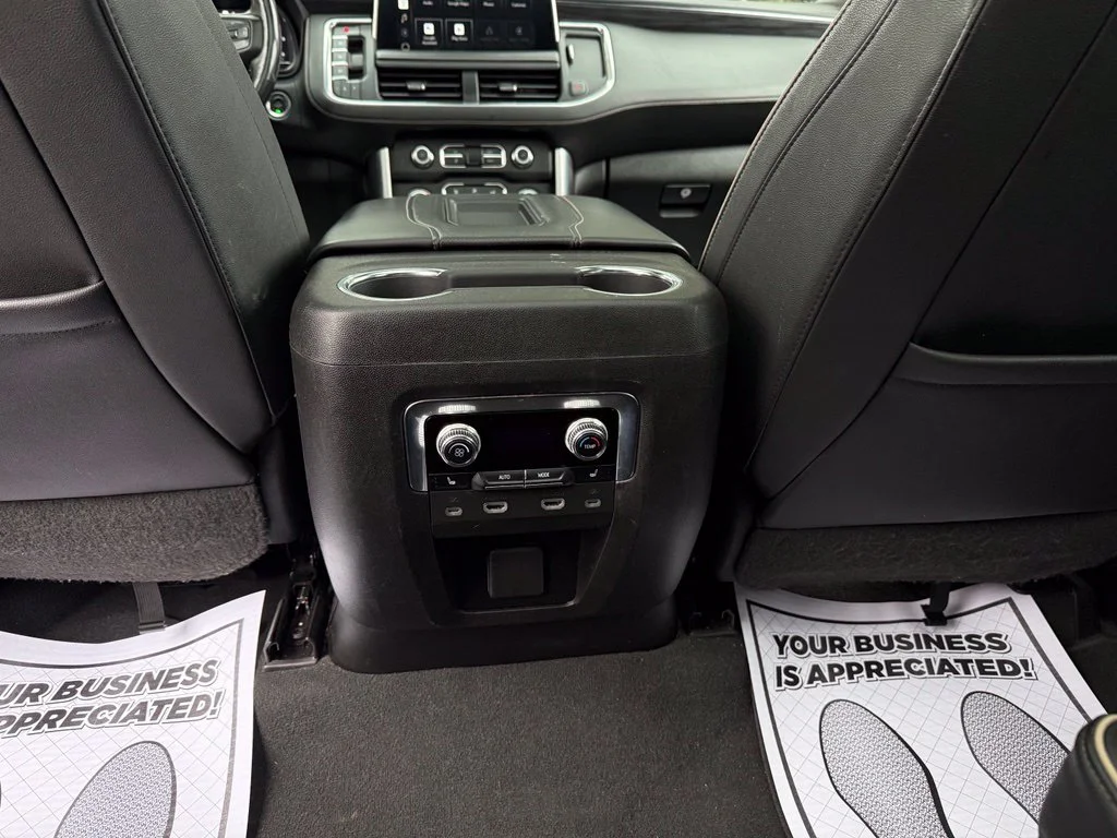 Used 2022 White GMC SLT image 19
