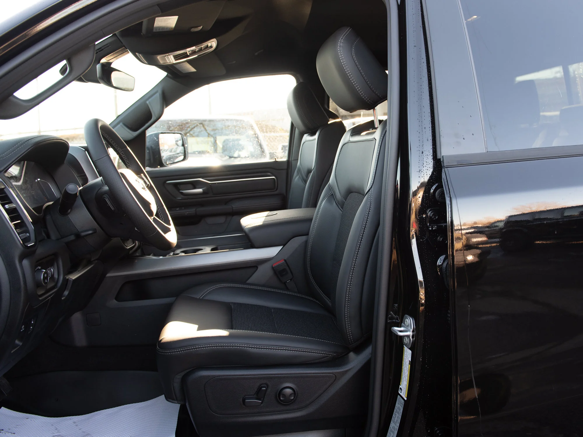 New 2026 Black RAM Sport* image 17
