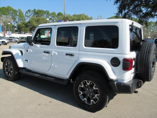 New 2026 Bright White Clear-Coat Exterior Paint Jeep Sahara image 4