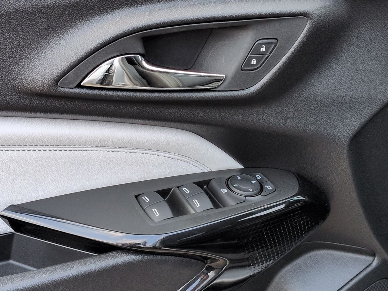 2026 Chevrolet Trax LT - Photo 24