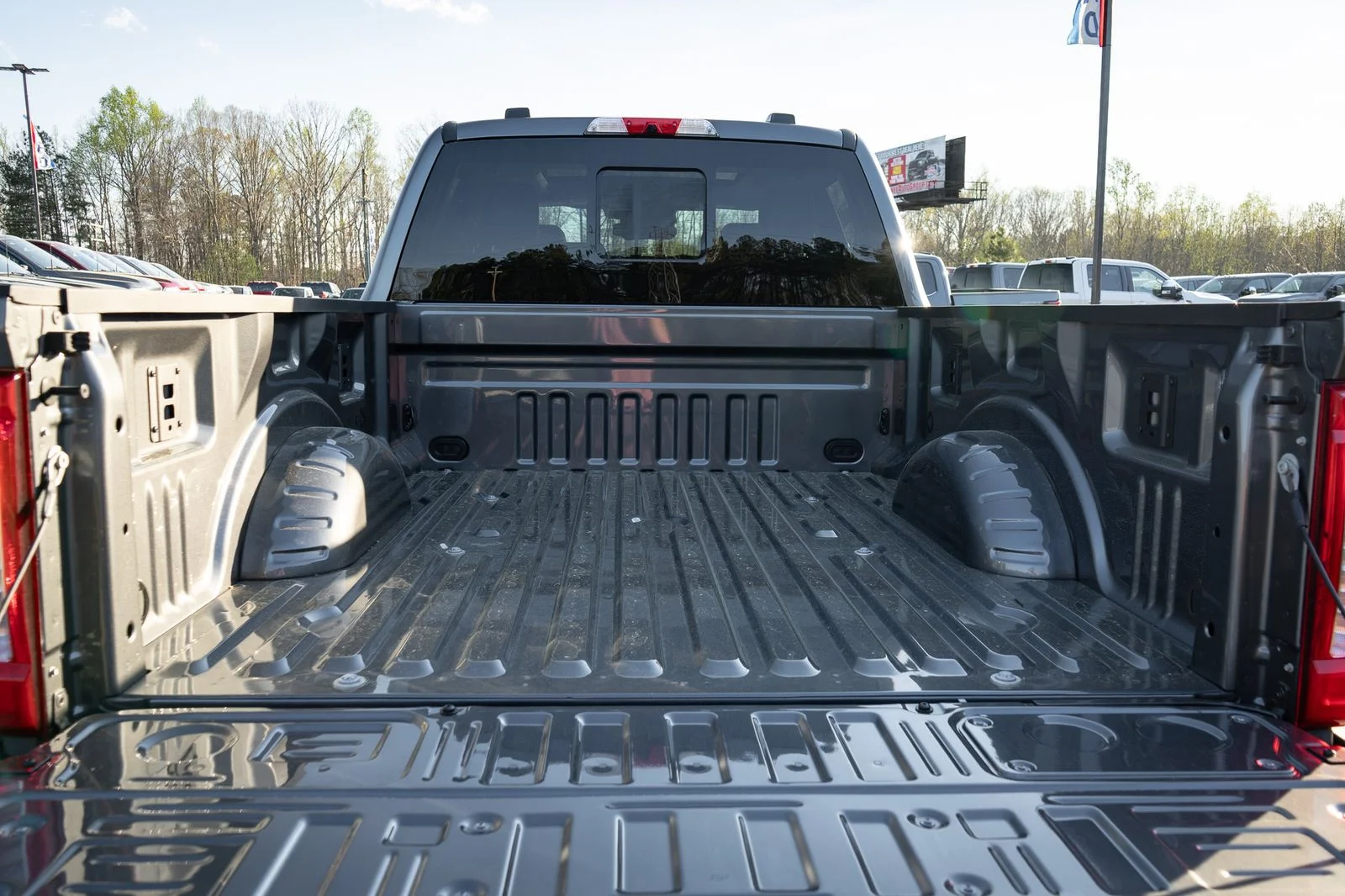 New 2026 Carbonized Gray Metallic Ford F-350® Lariat® image 20