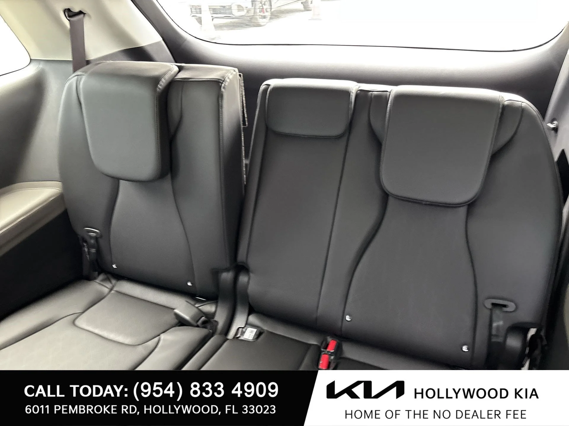 New 2027 Deep Chroma Blue Kia LXS image 23