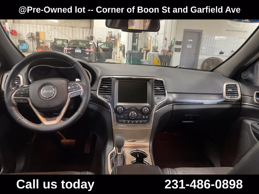 Used 2016 Gray Jeep Limited image 15