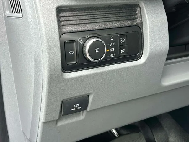 New 2026 Oxford White Ford F-450® XL image 19