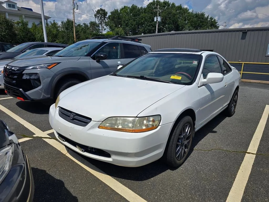 Used 1999  Honda EX image 2