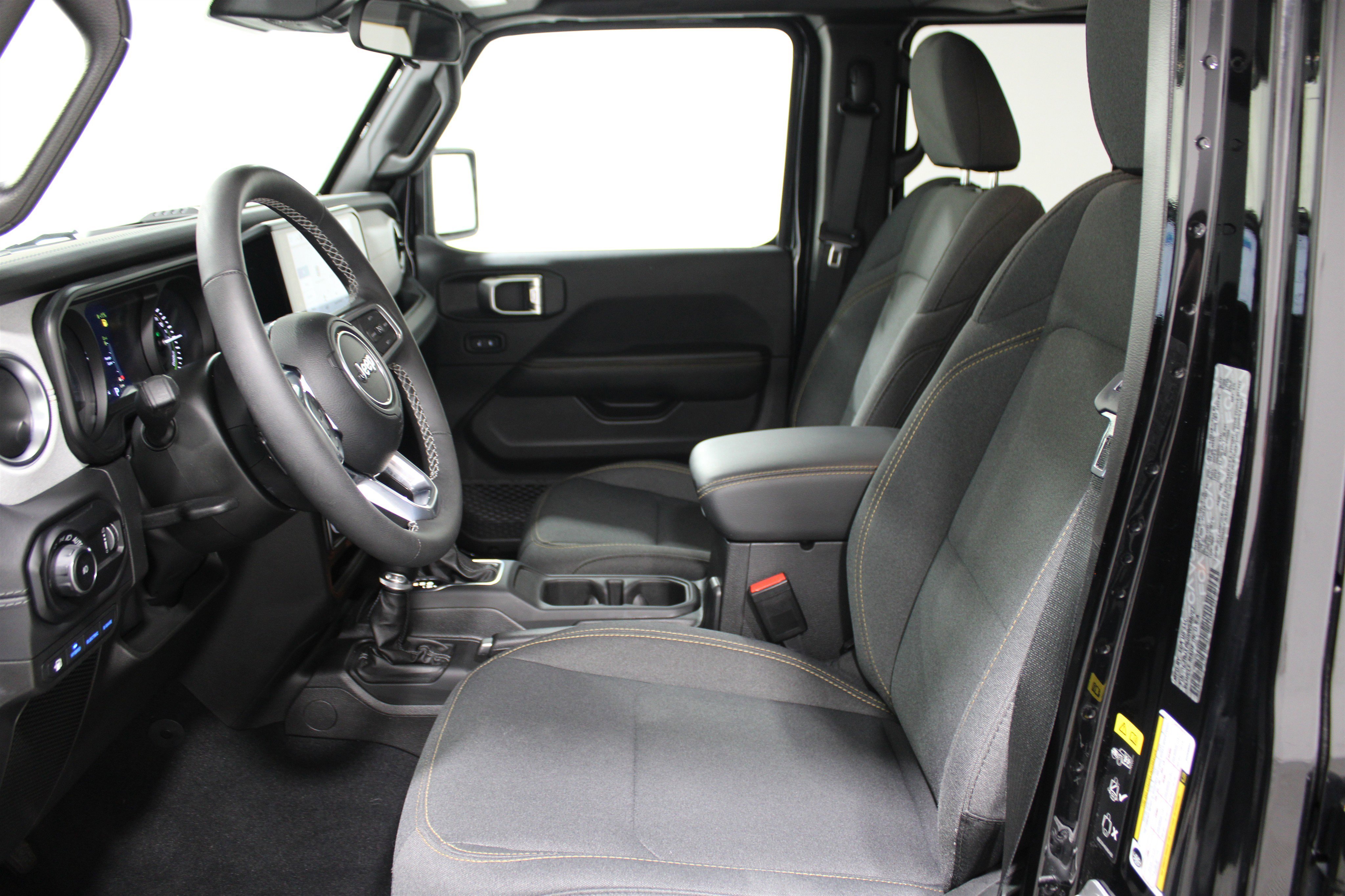 Used 2025 Black Clearcoat Jeep Sahara image 4