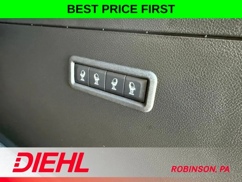 New 2026 High Gloss Black Exterior Paint Jeep Limited Reserve image 10