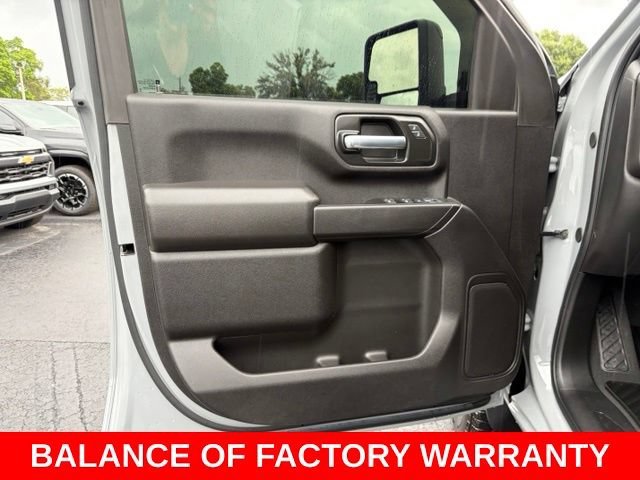 Certified Used 2025 Slate Gray Metallic Chevrolet Custom image 11
