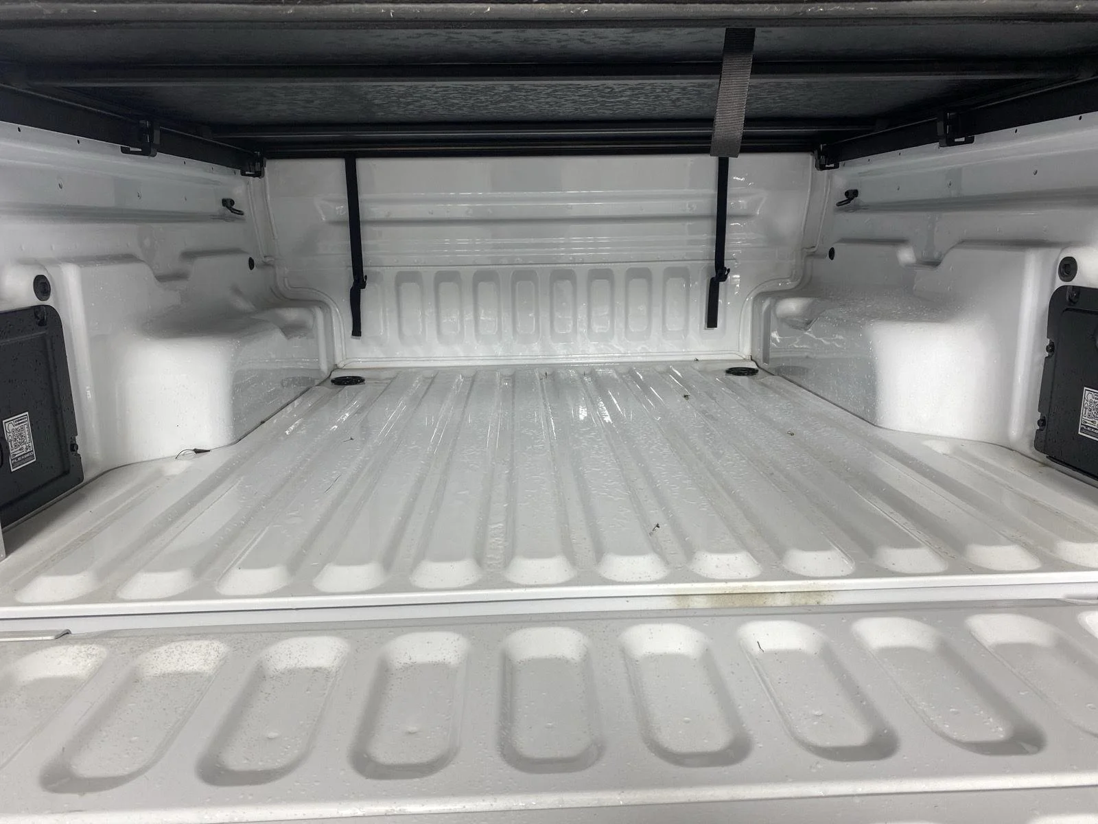 Used 2025 Oxford White Ford Lobo image 33