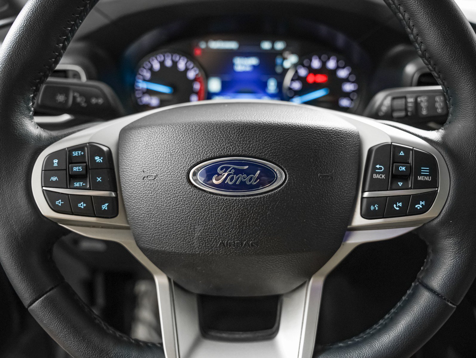 Used 2022 Gray Ford XLT 4WD image 13