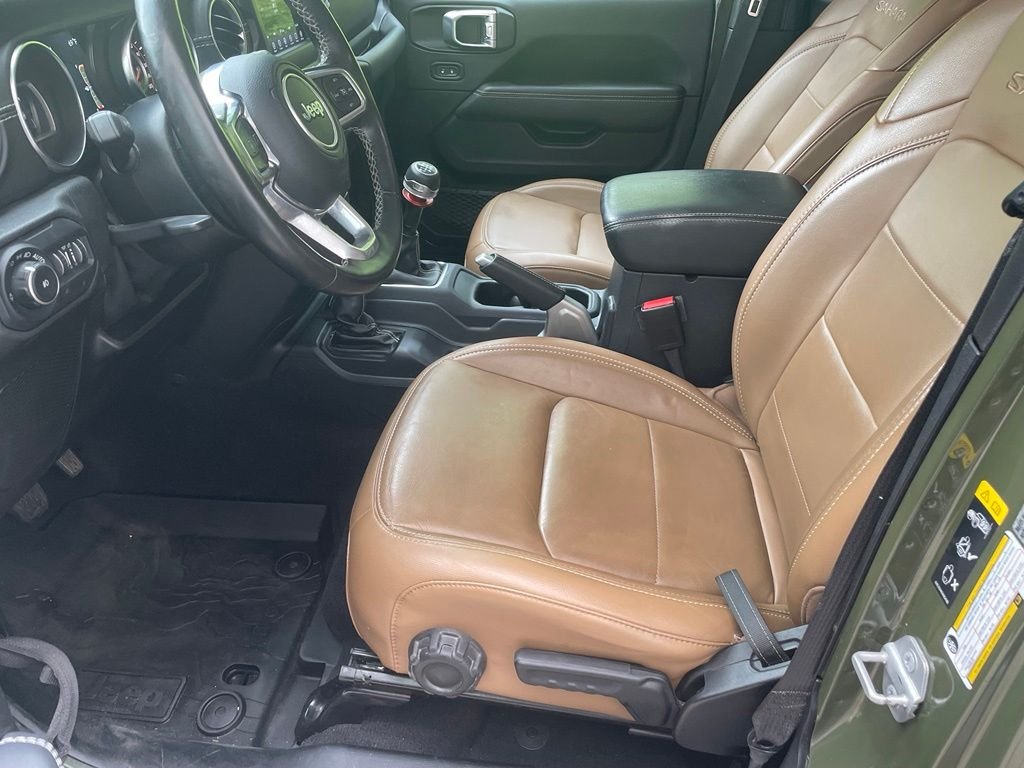 Used 2021 Sarge Green Clearcoat Jeep Unlimited Sahara image 13