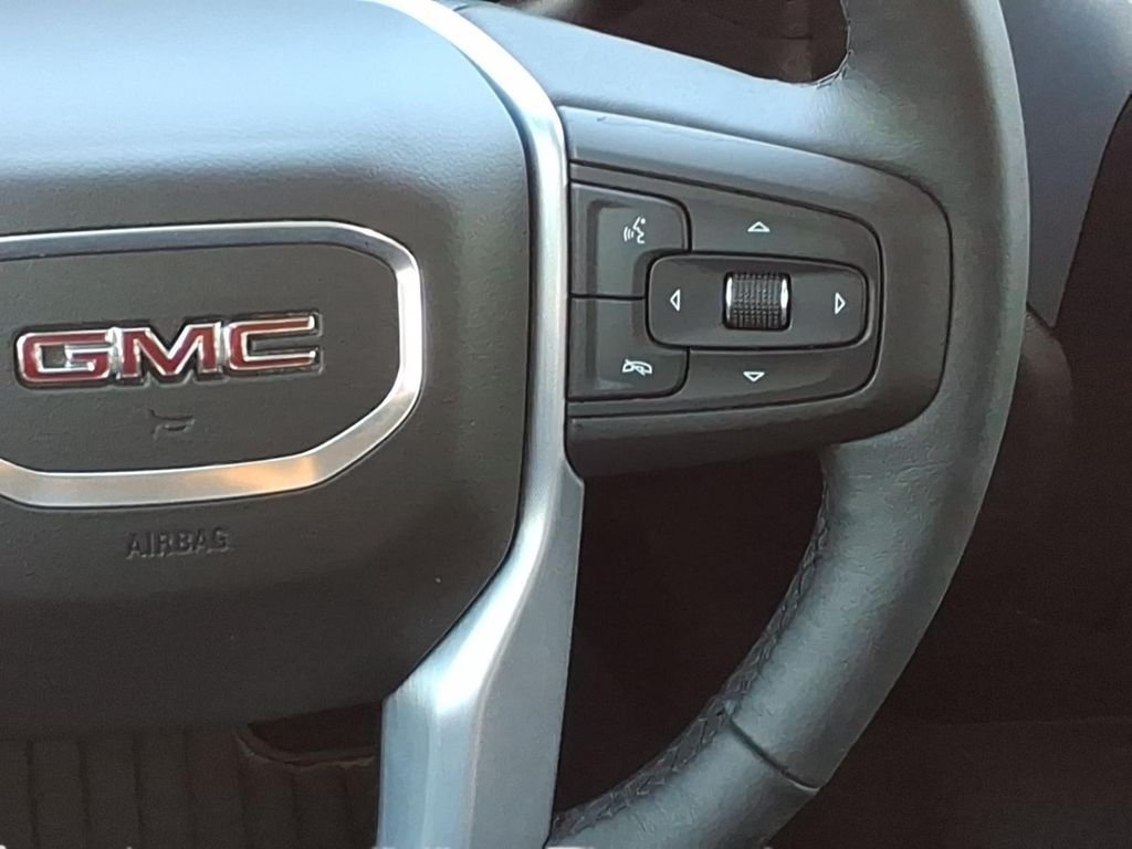 Used 2020 Quicksilver Metallic GMC SLE image 11
