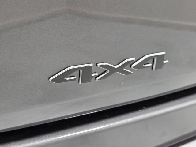 New 2026 Baltic-Gray Metallic Clear-Coat Exterior Paint Jeep Limited Altitude image 11