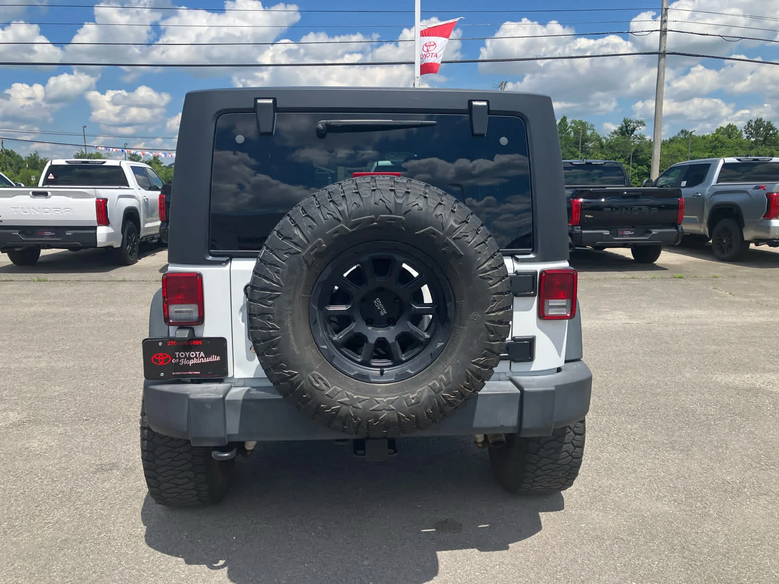 Used 2016 Bright White Clearcoat Jeep Sport image 6