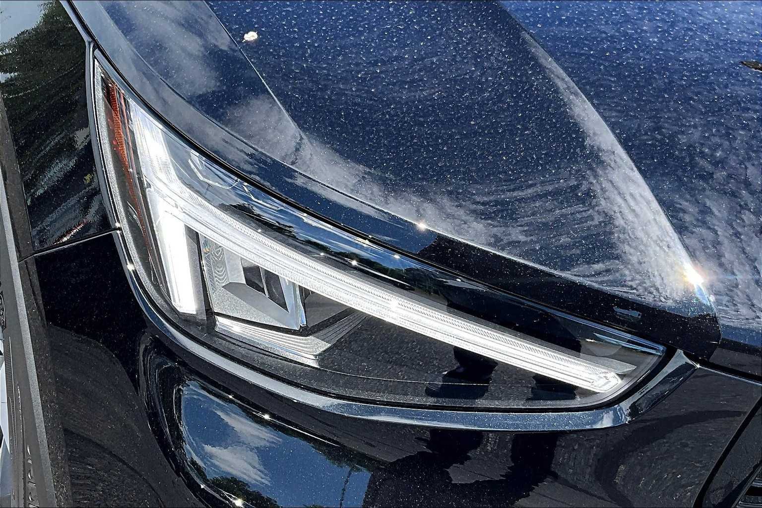 2026 Volvo XC40 Core - Photo 14