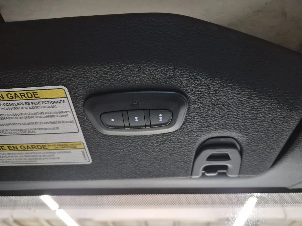 Used 2019 Bright White Clearcoat Jeep Unlimited Sahara image 37