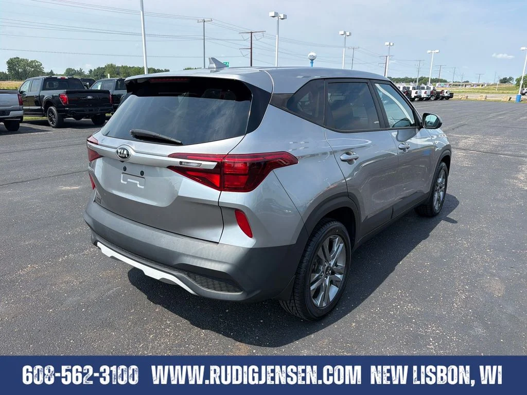 Used 2021 Gray Kia LX image 5