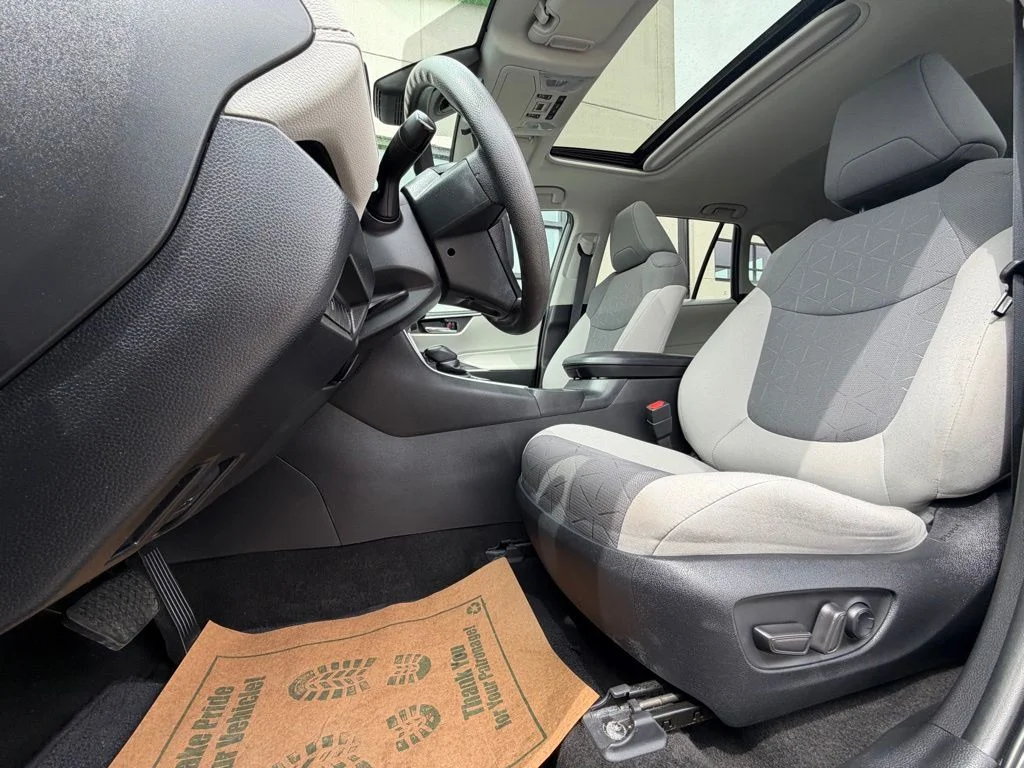 Used 2022 Gray Toyota XLE image 10