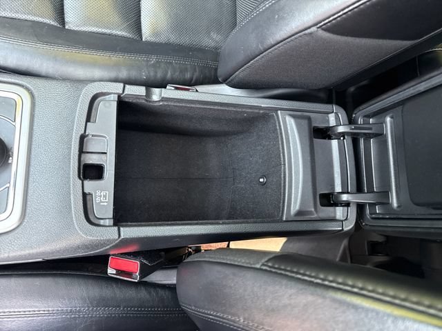 Used 2018 Bright White Clearcoat Jeep Limited image 25