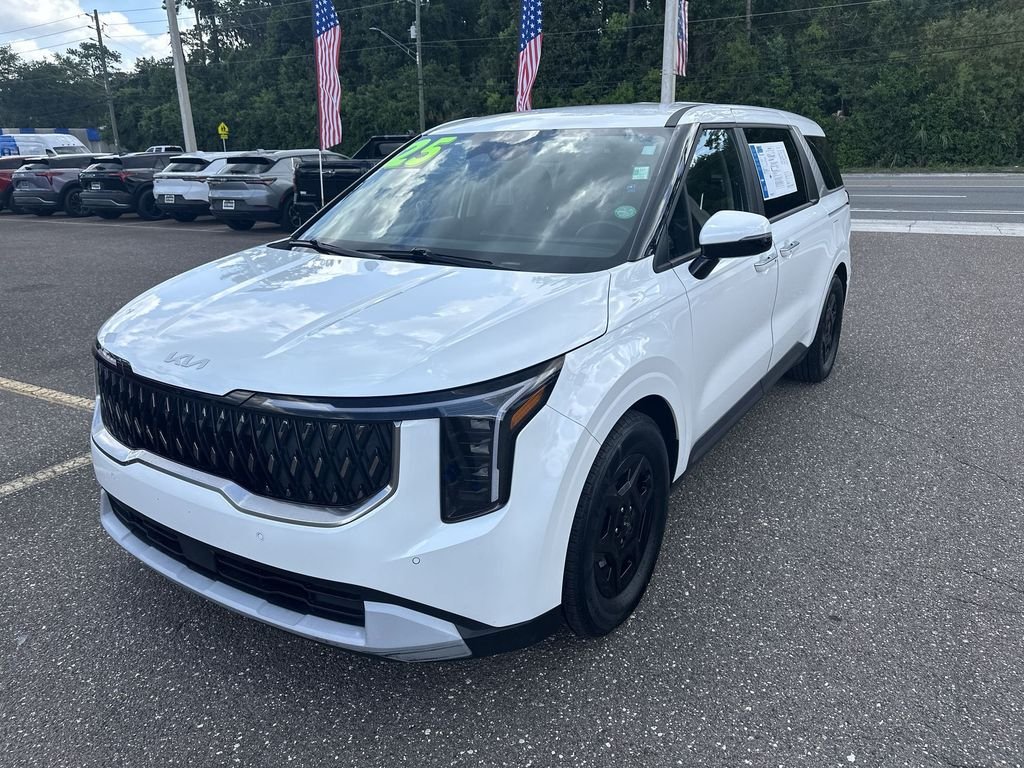 Used 2025 White Kia LXS image 12