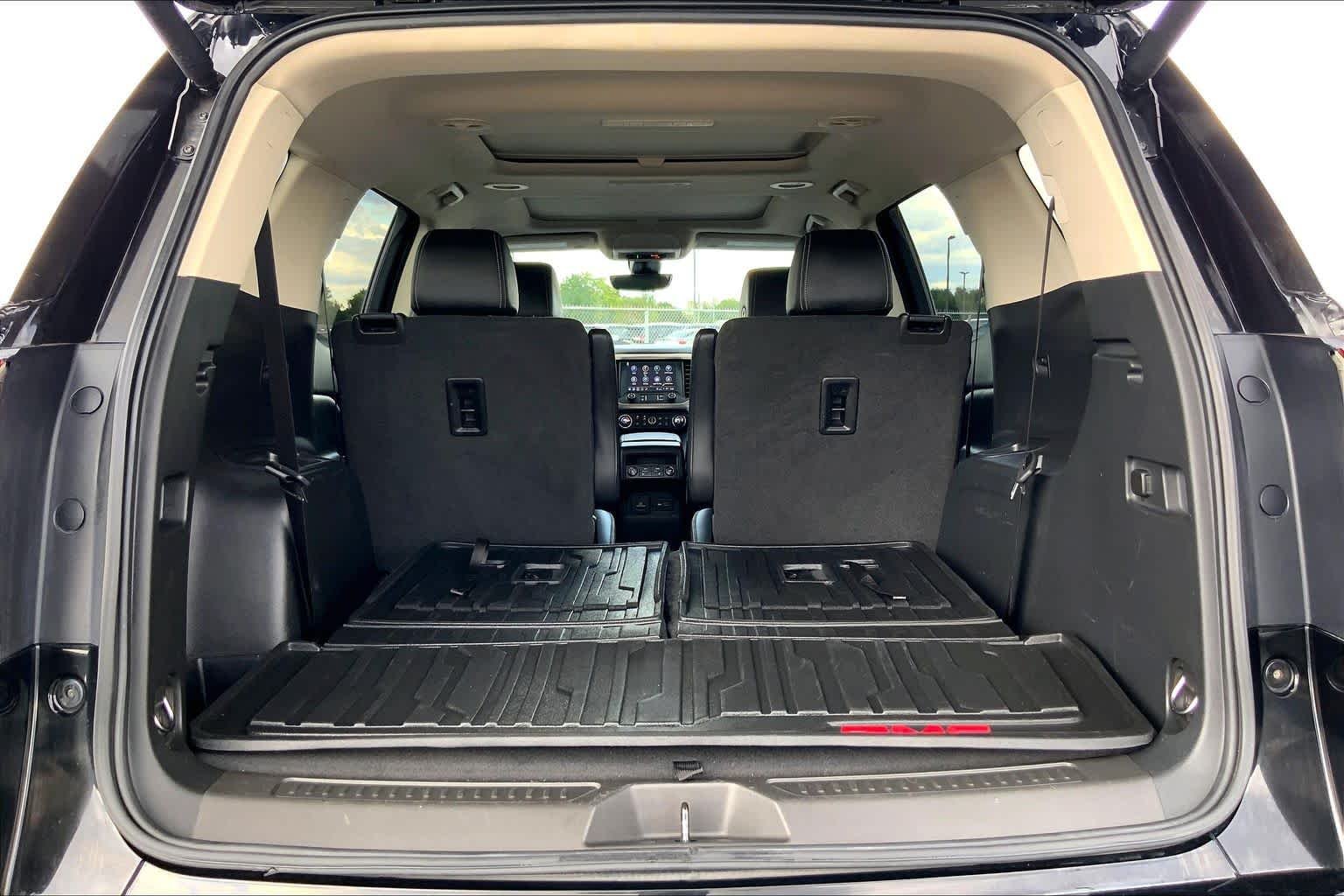 Used 2021 Ebony Twilight Metallic GMC Denali image 34