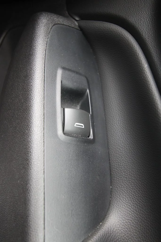 Used 2019 Cajun Red Tintcoat Chevrolet Premier image 25