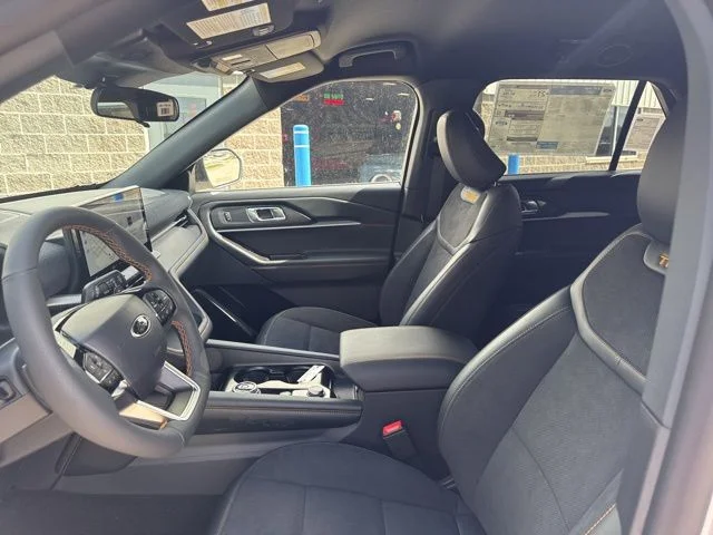 New 2026 Star White Metallic Tri-Coat Ford Tremor® image 15
