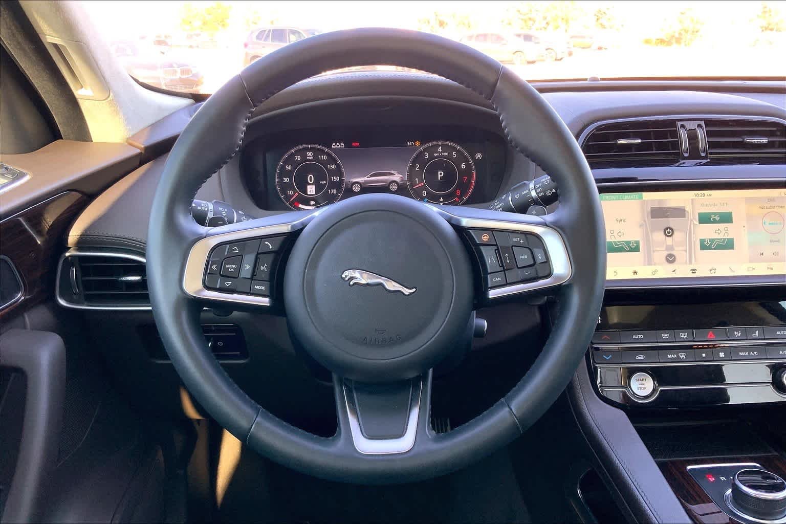 Used 2019 Yulong White Metallic Jaguar 30t Portfolio image 5