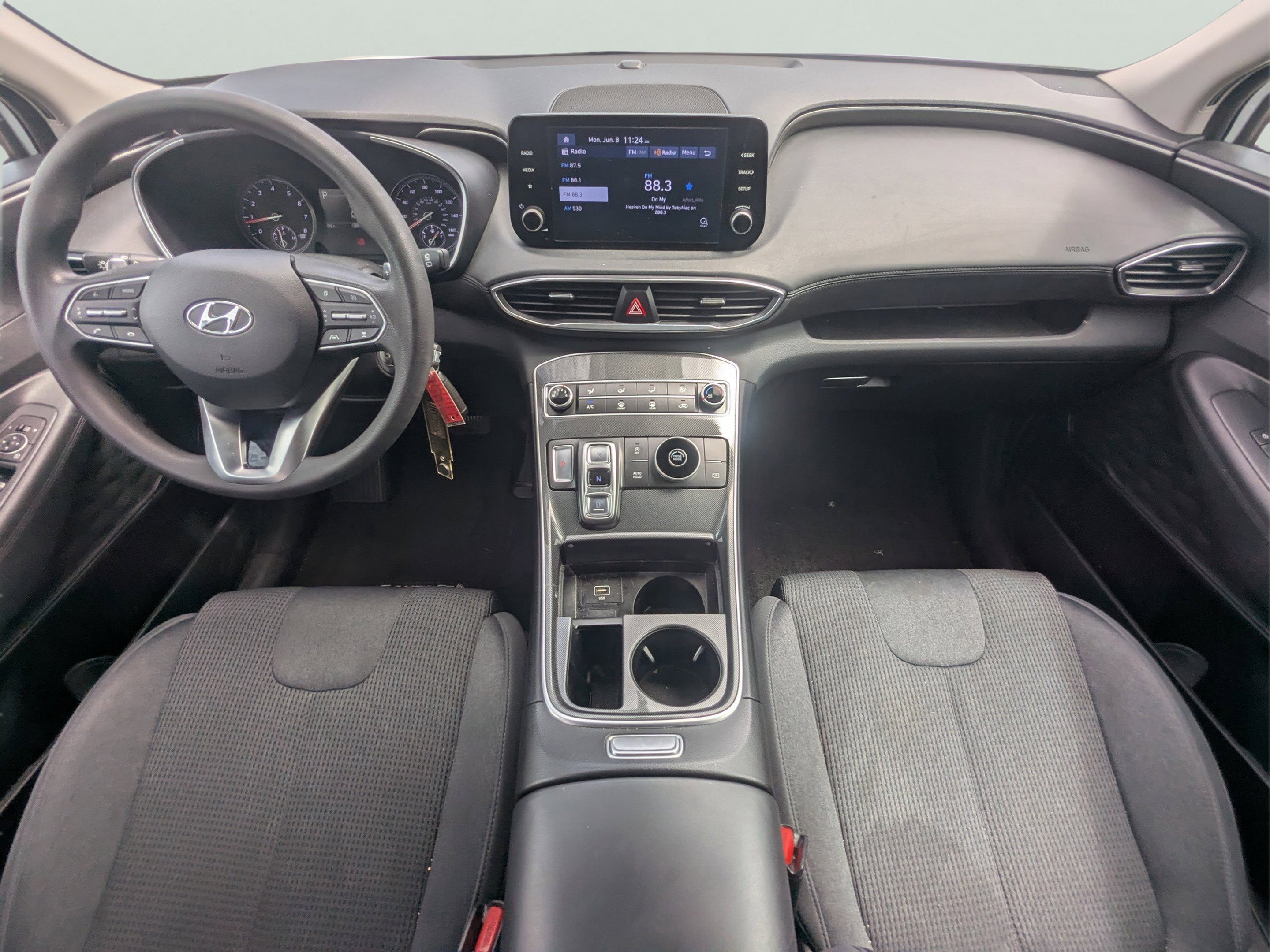 Used 2021 Quartz White Hyundai SE image 17