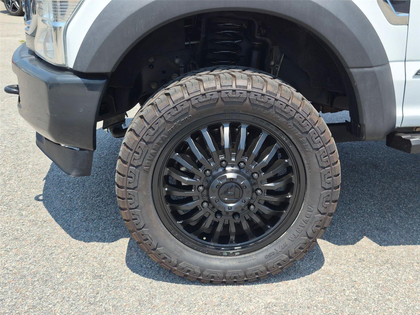 Used 2022 Oxford White Ford XL image 10
