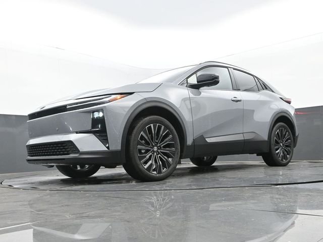 Used 2026 Cement Toyota XSE image 12