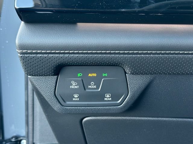 New 2026 Pure Gray Volkswagen 2.0T SEL Premium R-Line image 25