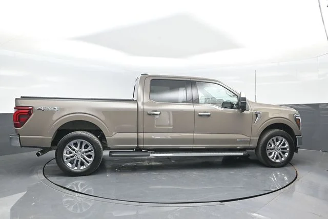 Certified Used 2025 Gray Ford Lariat image 3