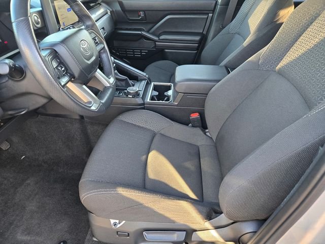 Used 2025  Toyota SR5 image 17