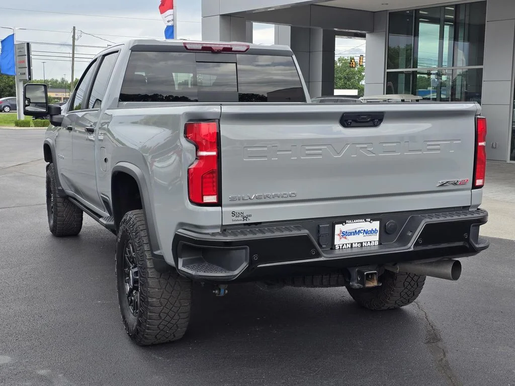 Used 2025 Slate Gray Metallic Chevrolet ZR2 image 6