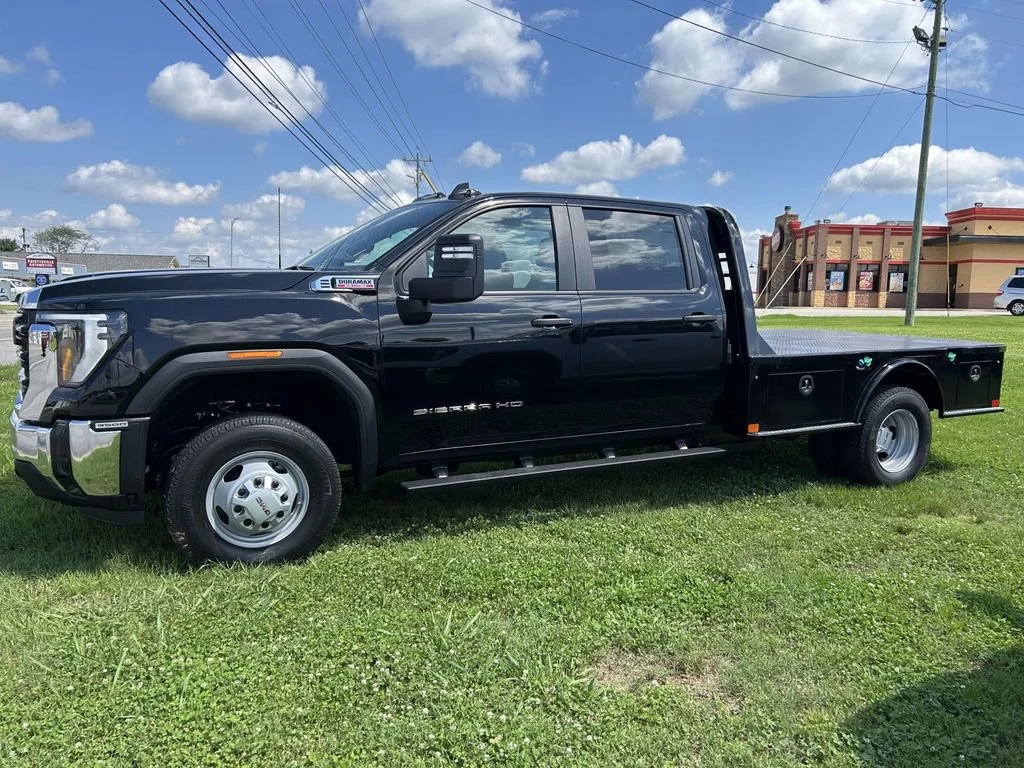 New 2026 Onyx Black GMC Pro image 7