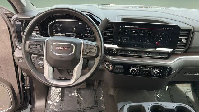 Used 2025 Silver GMC SLT image 9