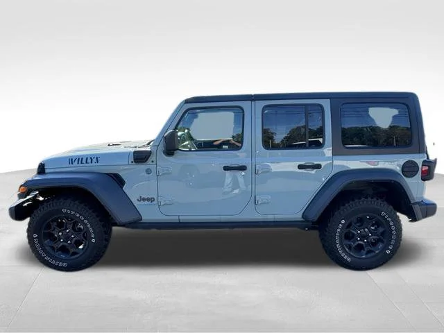 Used 2023  Jeep Willys 4xe image 4