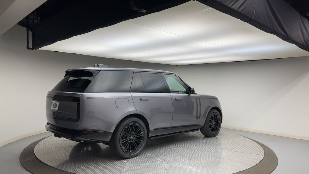 Used 2025 Eiger Gray Metallic Land Rover Autobiography image 8