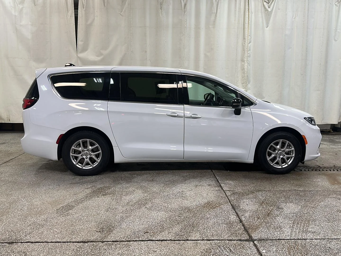 Used 2024 Bright White Clearcoat Chrysler Touring L image 6