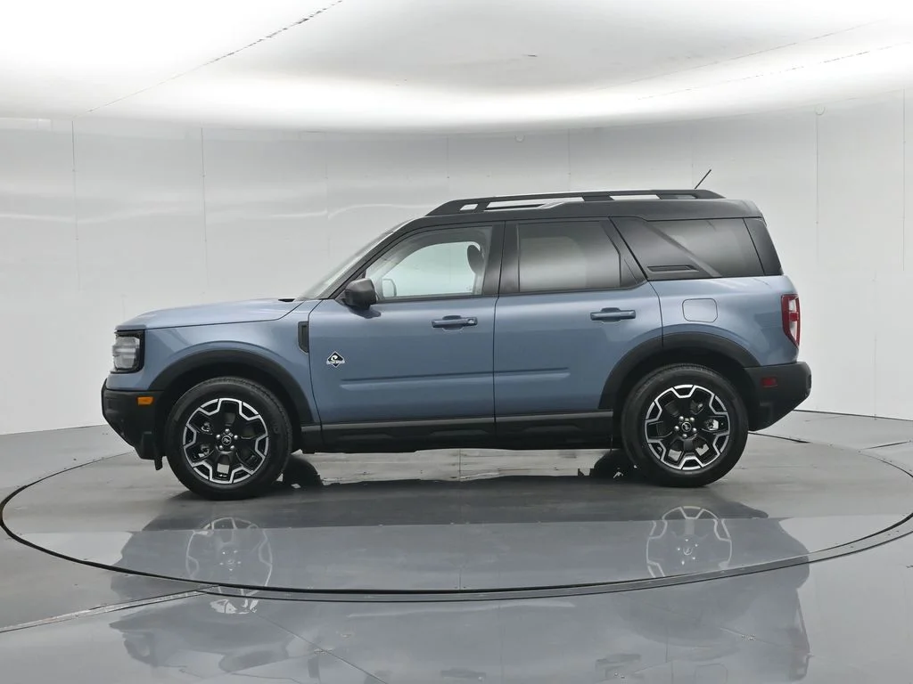 Certified Used 2025 Gray Ford Outer Banks image 32