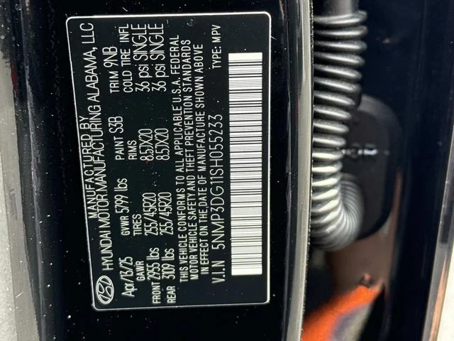 Used 2025 Black Hyundai Limited image 30